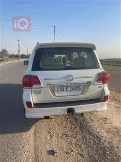 تويوتا لاندكروزر